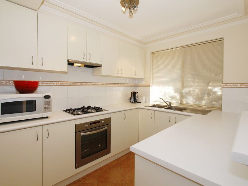 22/33 Paddington Court, Bibra Lake WA 6163