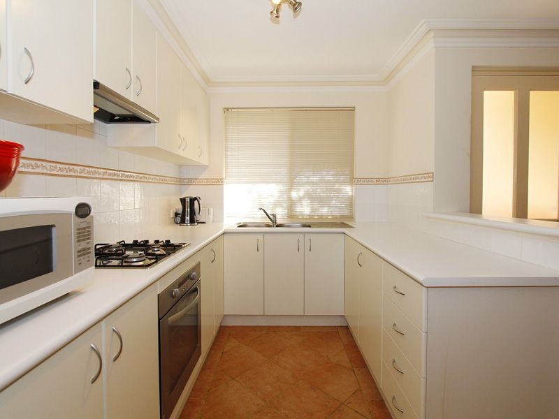 22/33 Paddington Court, Bibra Lake WA 6163