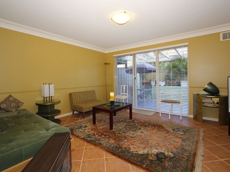 22/33 Paddington Court, Bibra Lake WA 6163