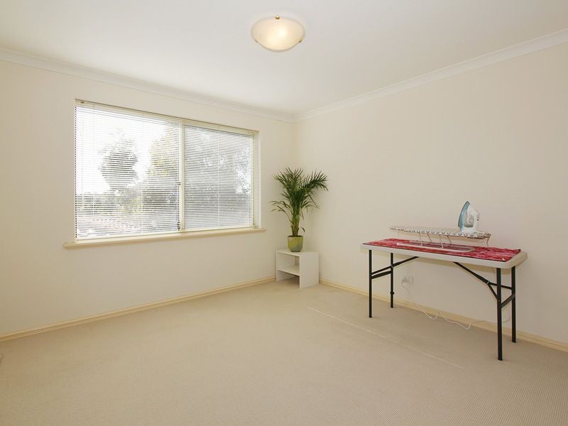 22/33 Paddington Court, Bibra Lake WA 6163