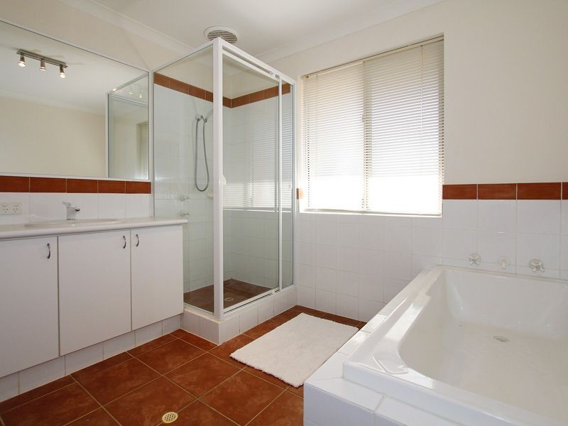 22/33 Paddington Court, Bibra Lake WA 6163
