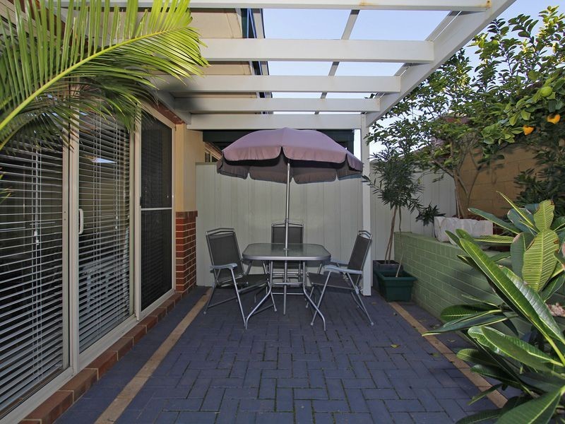 22/33 Paddington Court, Bibra Lake WA 6163