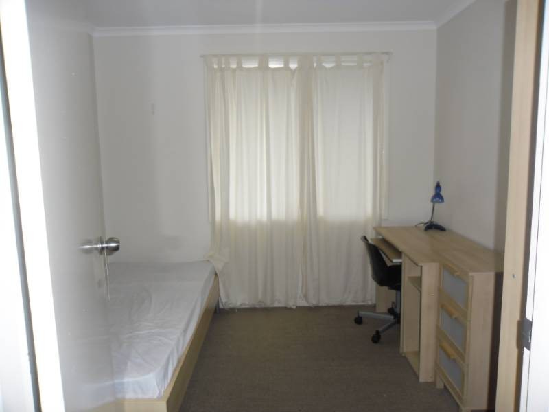 75 Walanna Drive, Karawara WA 6152