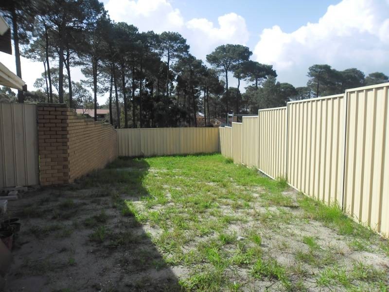 75 Walanna Drive, Karawara WA 6152