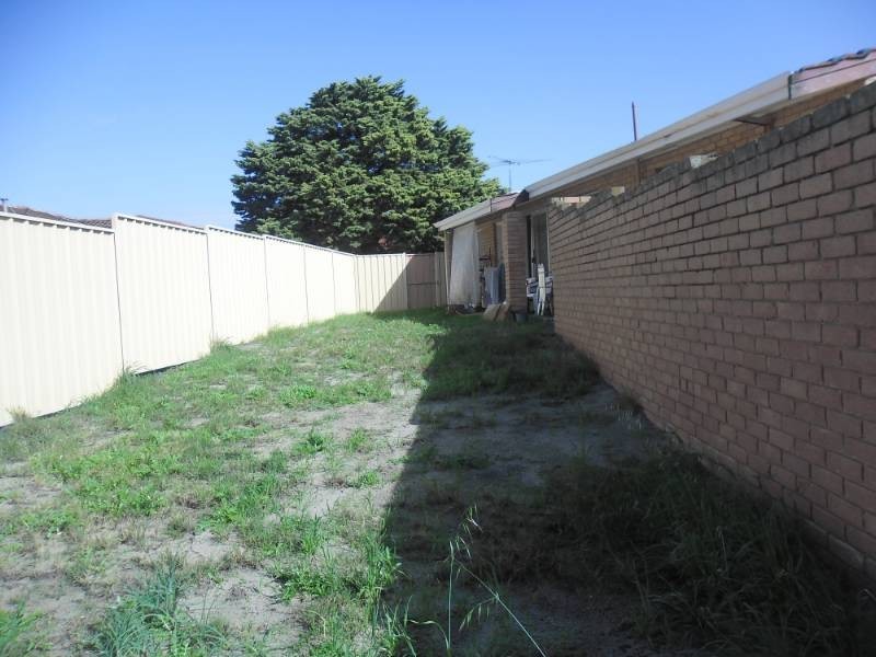 75 Walanna Drive, Karawara WA 6152