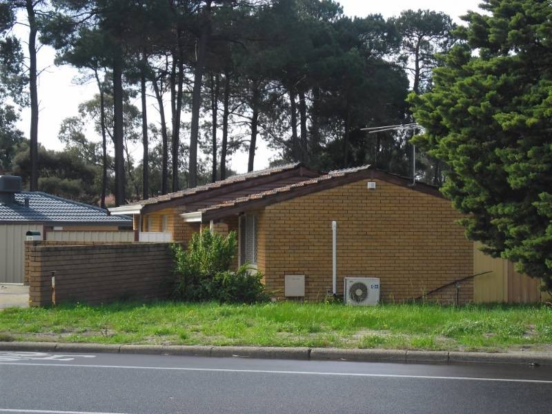 75 Walanna Drive, Karawara WA 6152