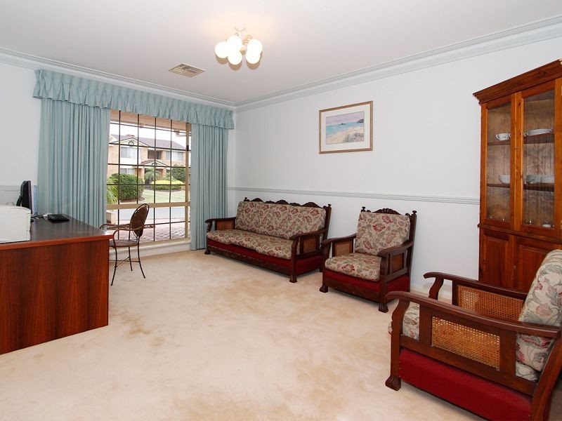 23 Eckersley Heights, Winthrop WA 6150