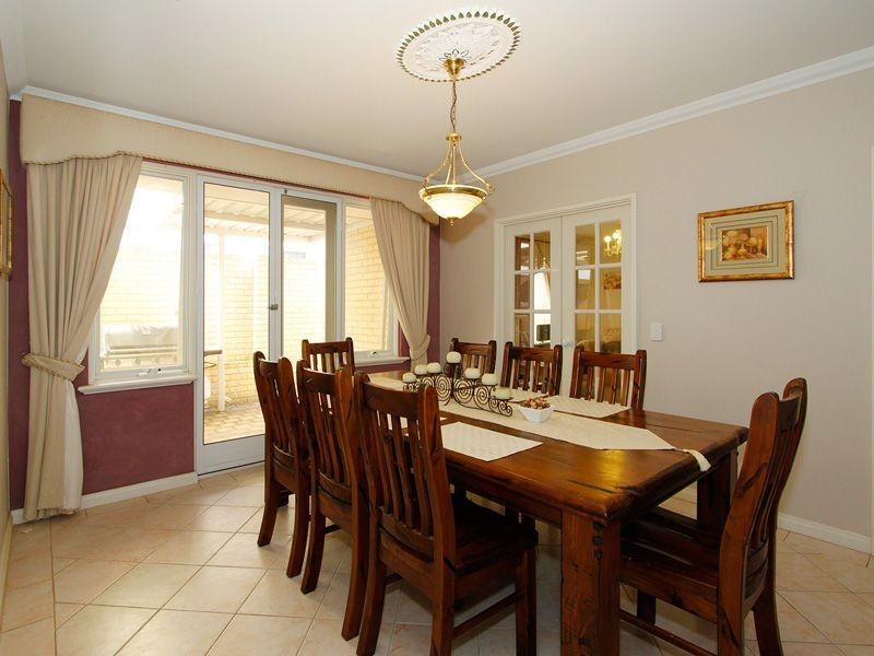 107 Reynolds Road, Mount Pleasant WA 6153