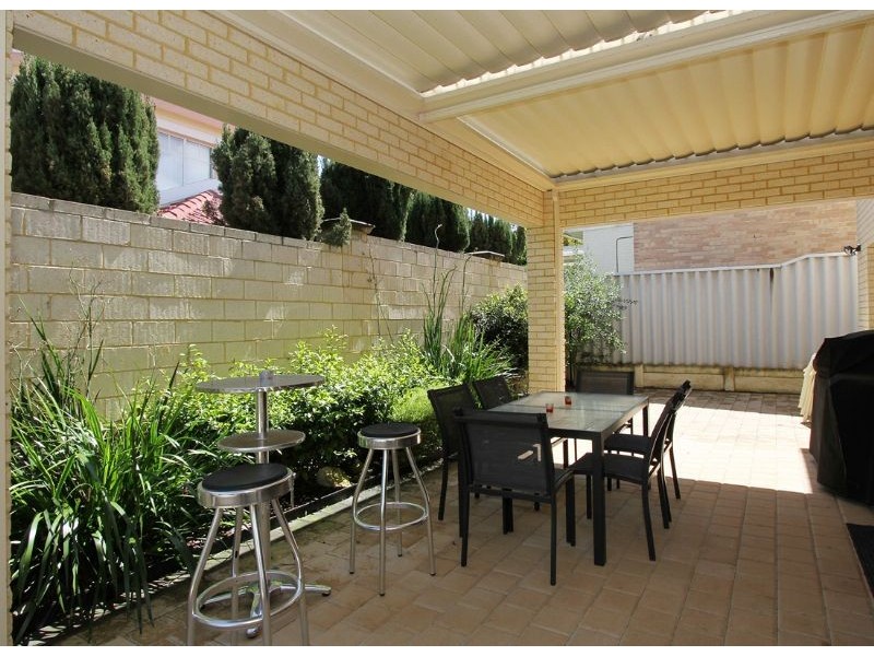 77 Alness Street, Ardross WA 6153