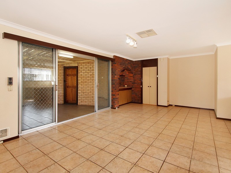 31 Endeavour Ave, Bull Creek WA 6149