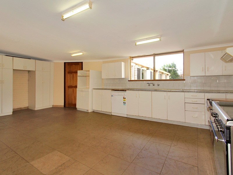 31 Endeavour Ave, Bull Creek WA 6149