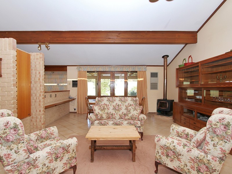 10 Dale Place, Booragoon WA 6154