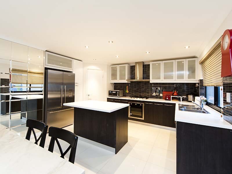 17 Hodgkinson Turn, Canning Vale WA 6155