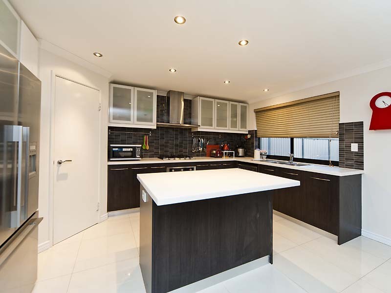 17 Hodgkinson Turn, Canning Vale WA 6155