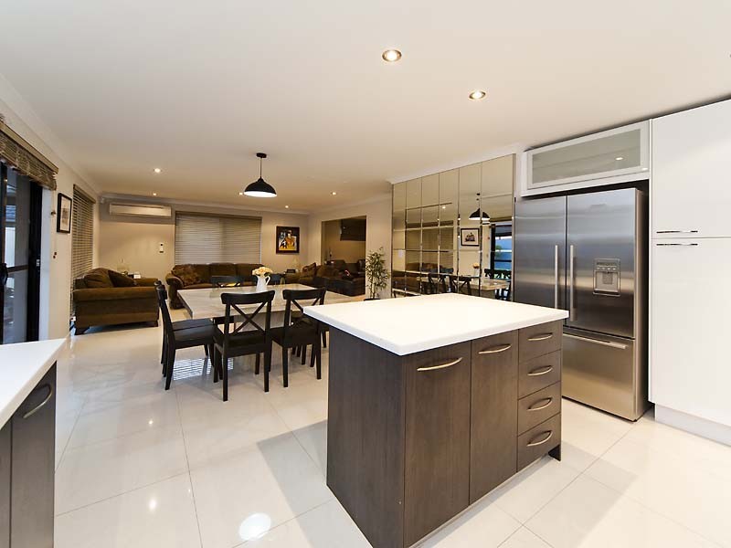 17 Hodgkinson Turn, Canning Vale WA 6155