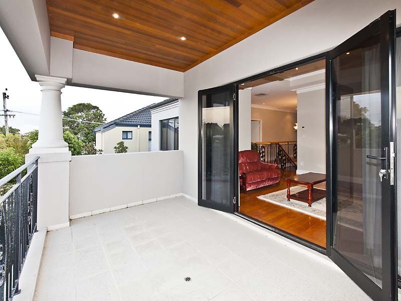 36 Strickland Road, Ardross WA 6153