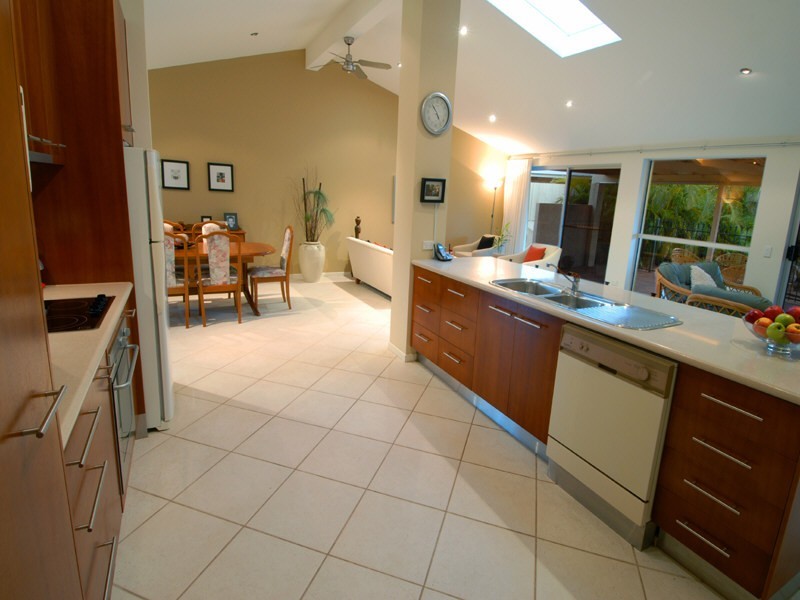 5 Adelong Crescent, Buddina QLD 4575