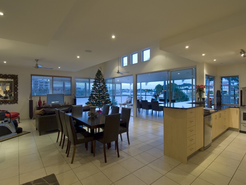 70 Sunbird Chase, Parrearra QLD 4575