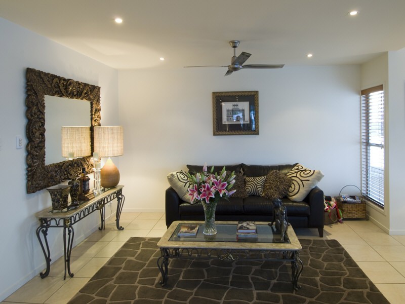 70 Sunbird Chase, Parrearra QLD 4575