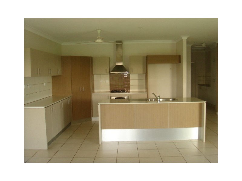 10 Rooney Street, Rosebery NT 0832