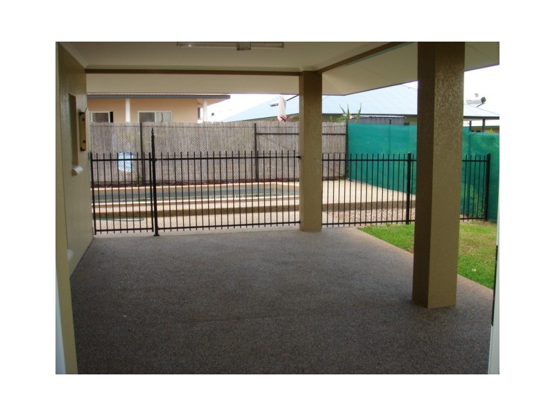 10 Rooney Street, Rosebery NT 0832