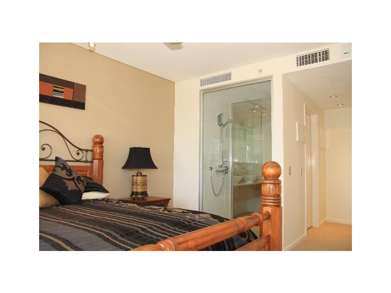 321/19 Kitchener Drive, Darwin NT 0800