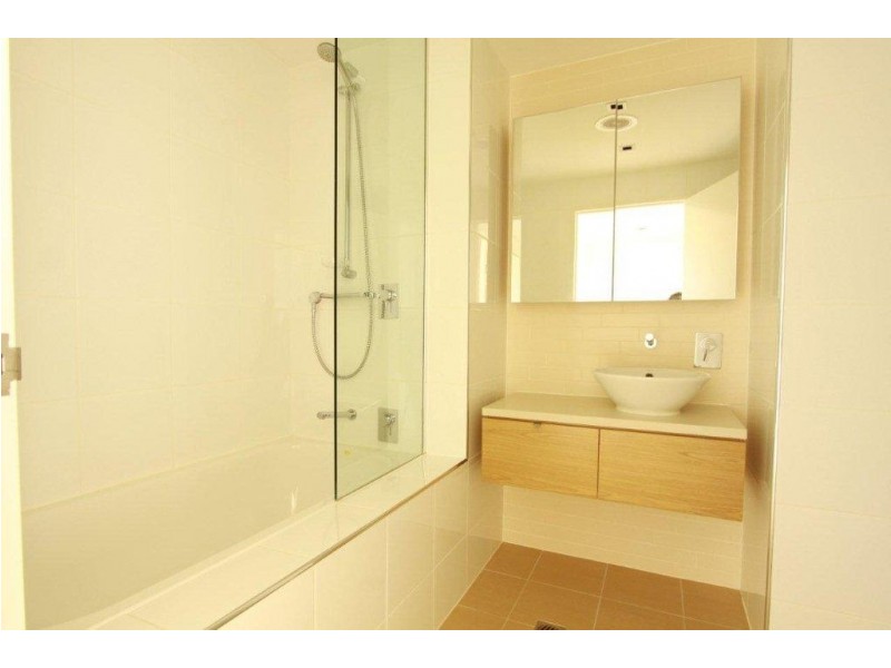 236/19 Kitchener Drive, Darwin NT 0800