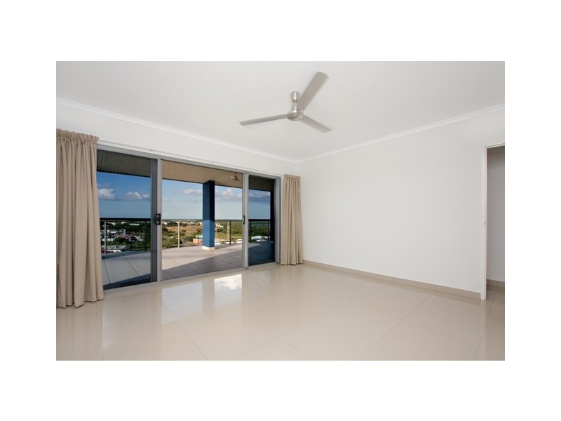 17/107 Woods Street, Darwin NT 0800