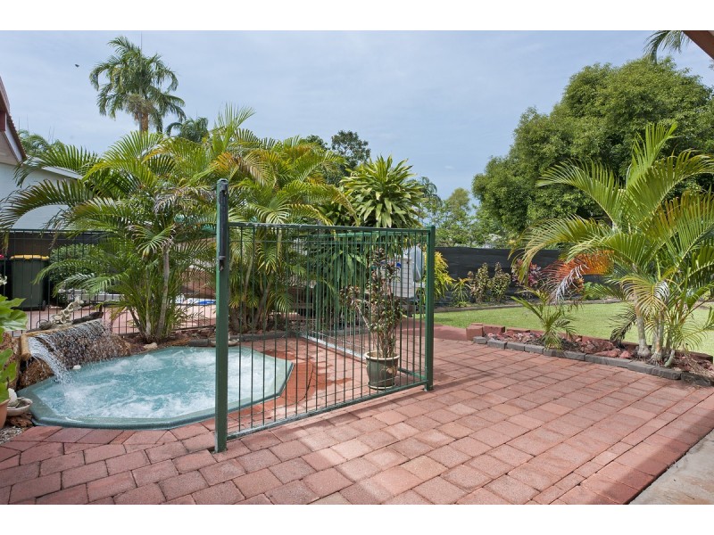 17 Fourcroy Street, Karama NT 0812