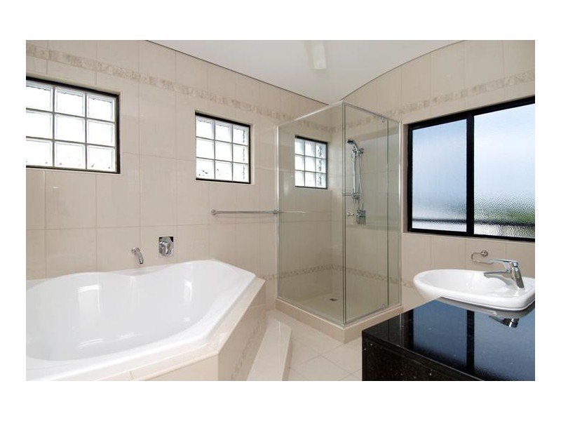 7/2  Annear Crt, Stuart Park NT 0820