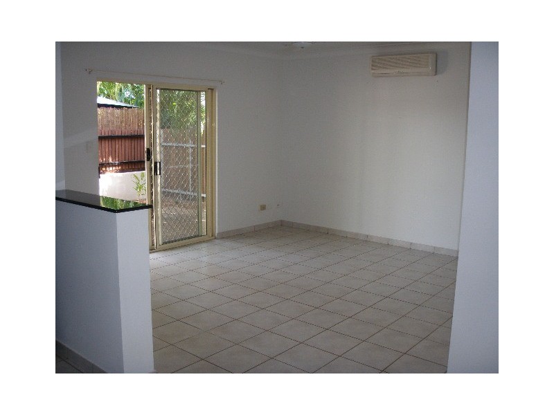1/30 Sovereign Circuit, Coconut Grove NT 0810