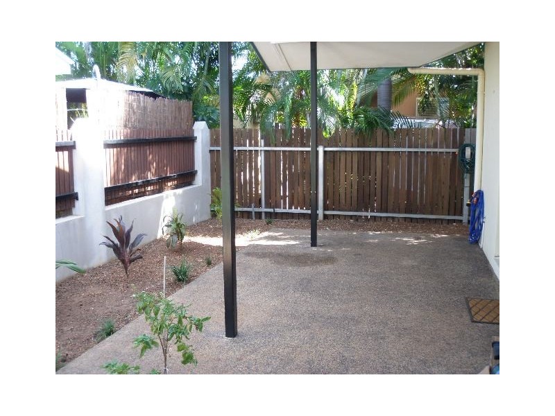 1/30 Sovereign Circuit, Coconut Grove NT 0810