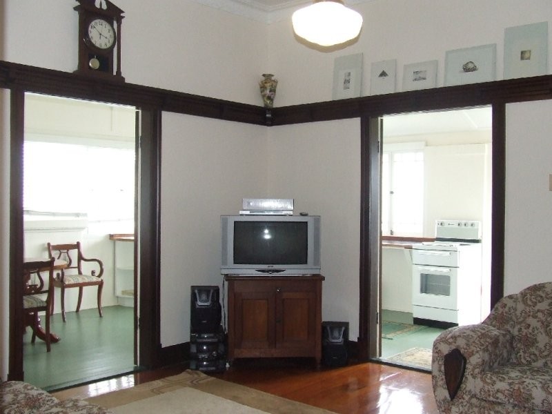 Pinbarren QLD 4568