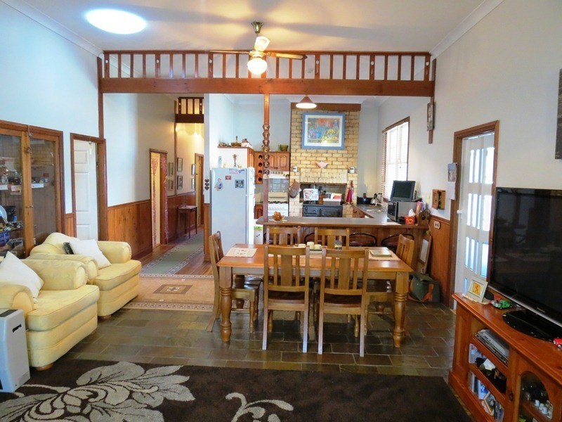 240 Mathieson St, Bellbird NSW 2325