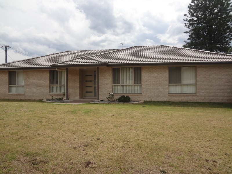 26 Brown Street, Cessnock NSW 2325