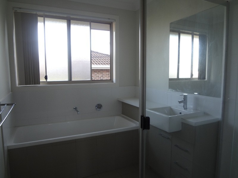 2a Sixth Street, Cessnock NSW 2325