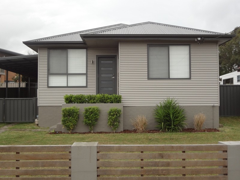 16 Mills Cres, Cessnock NSW 2325