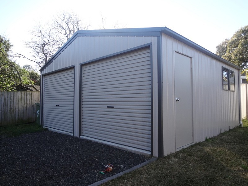 16 Mills Cres, Cessnock NSW 2325