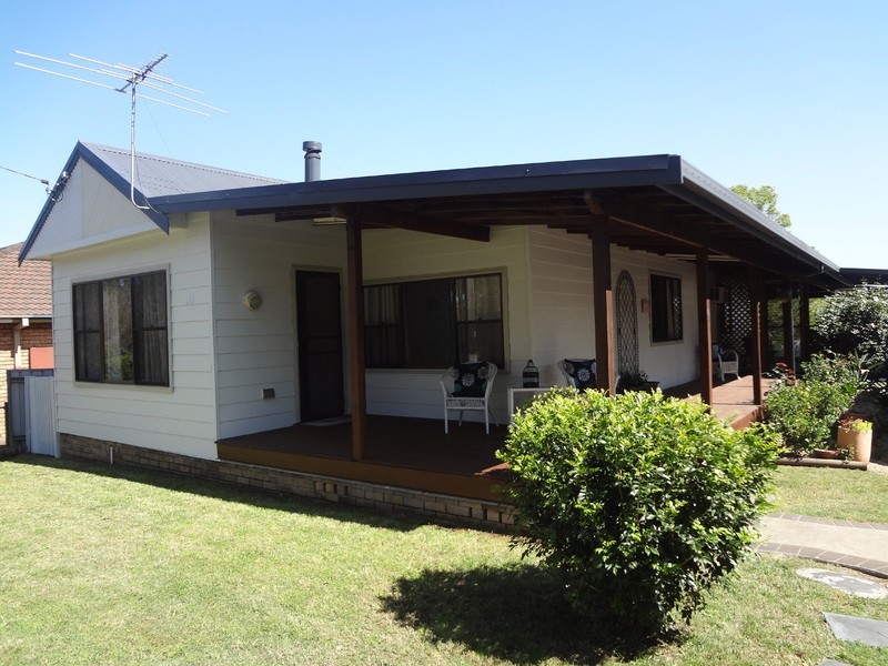 33 Main Road, Paxton NSW 2325