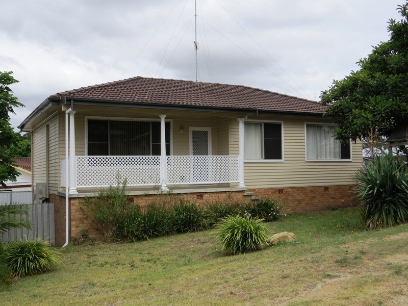 2 Clare Street, Cessnock West NSW 2325