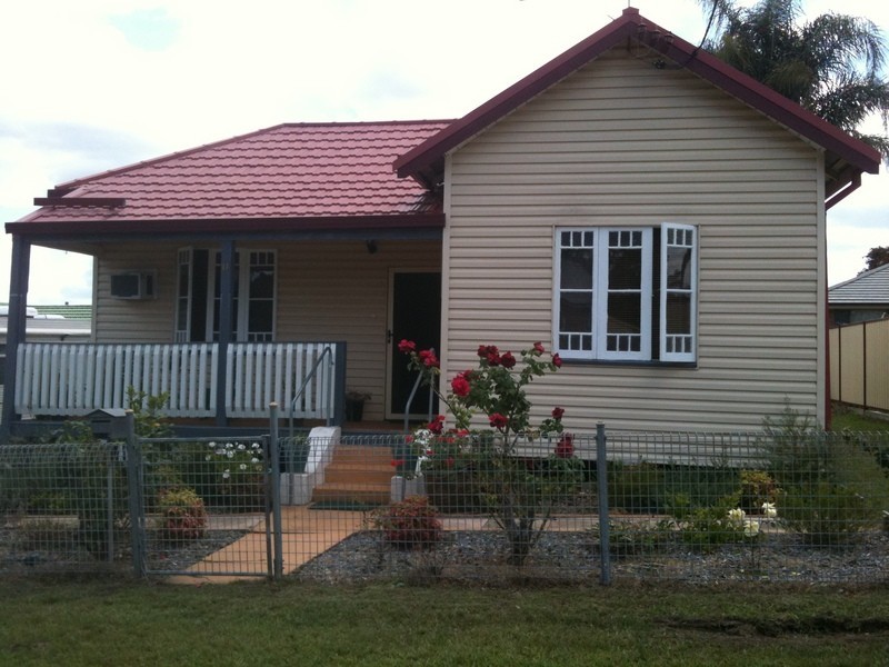 11 Quarrybylong St, Cessnock NSW 2325