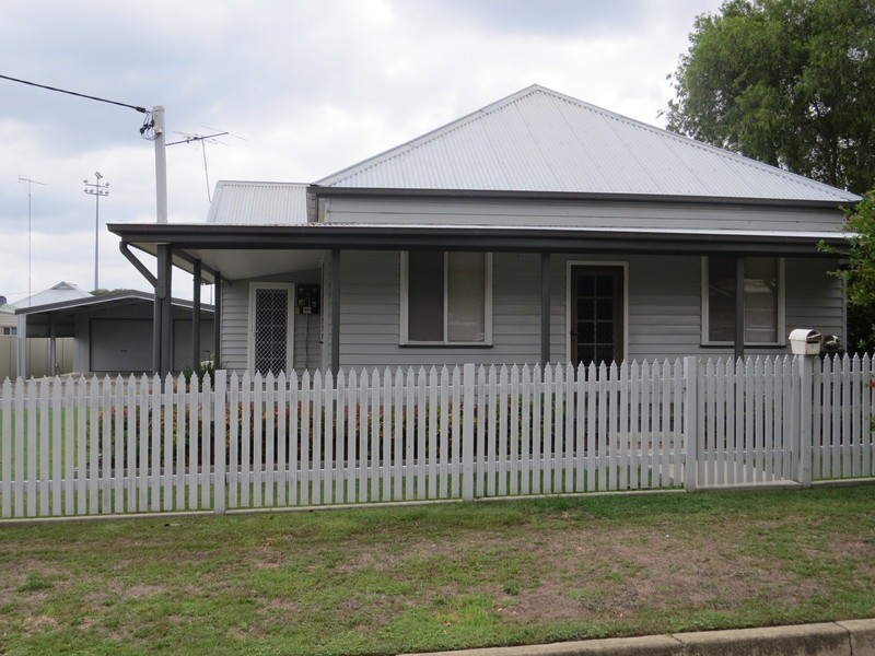 17 Jeffries St, Cessnock NSW 2325