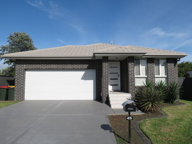 45 Alexander Street, Cessnock NSW 2325