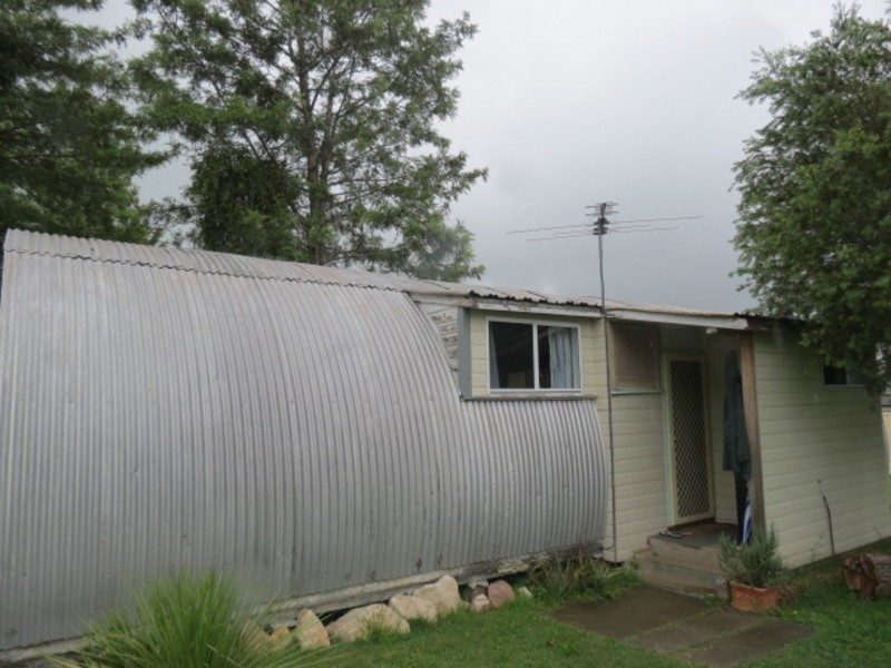 13 Wangi Ave, Cessnock NSW 2325