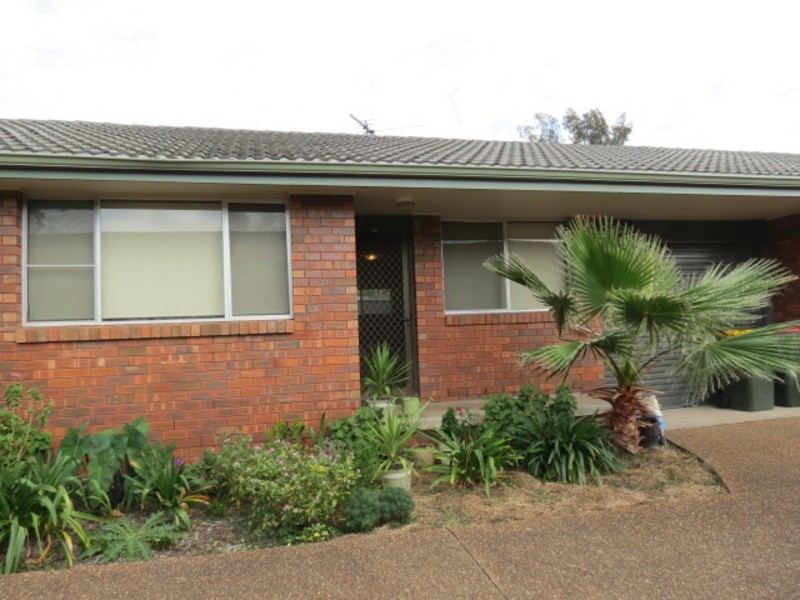 2/83 Tamworth Street, Abermain NSW 2326