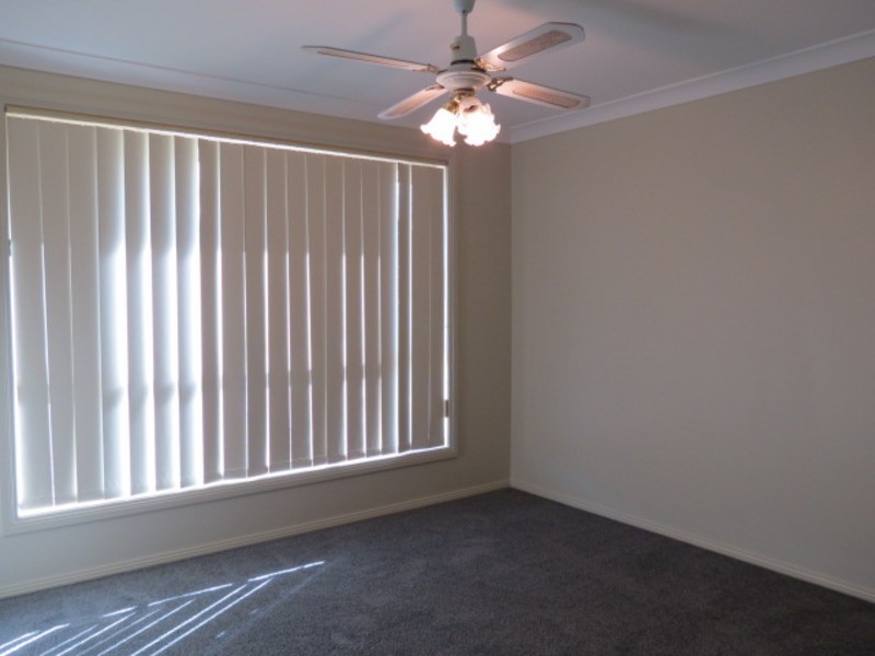 2/4a Nelson St, Cessnock NSW 2325