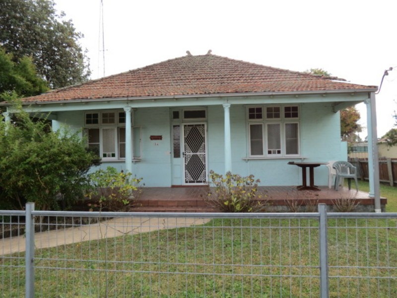 36 Gordon Ave, Cessnock NSW 2325