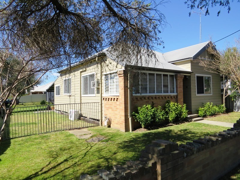 9 Condon Avenue, Cessnock NSW 2325