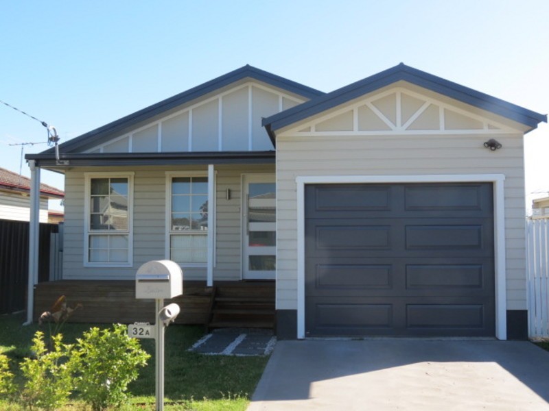 32a Jeffries Street, Cessnock NSW 2325