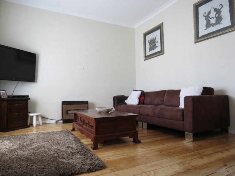 8 Michael Street, Cessnock NSW 2325